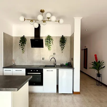 Apartello Modern - Casa Real In